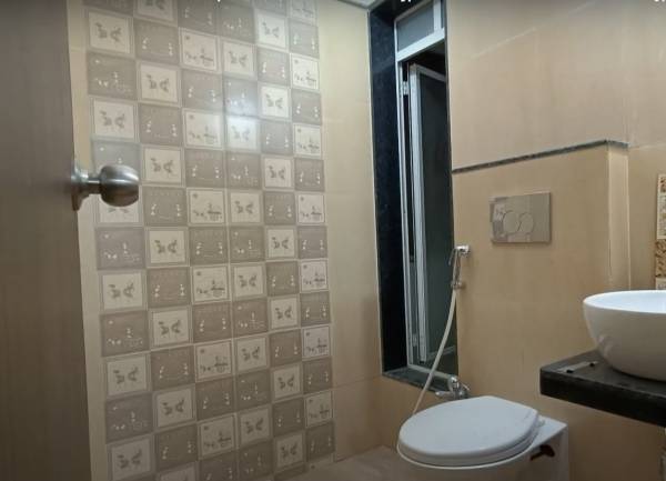  north-imperia-tower-2 Bathroom