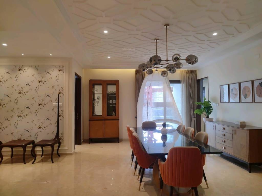  sky high Dining Area