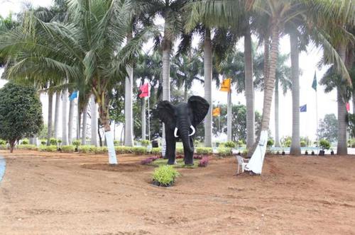  perams-adithya-majestic Children's play area