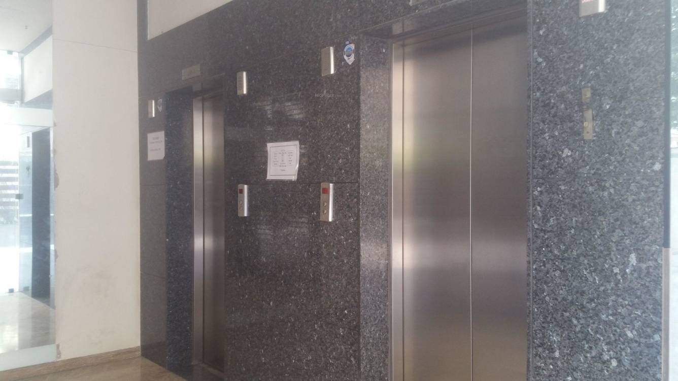  benecia Lift Available