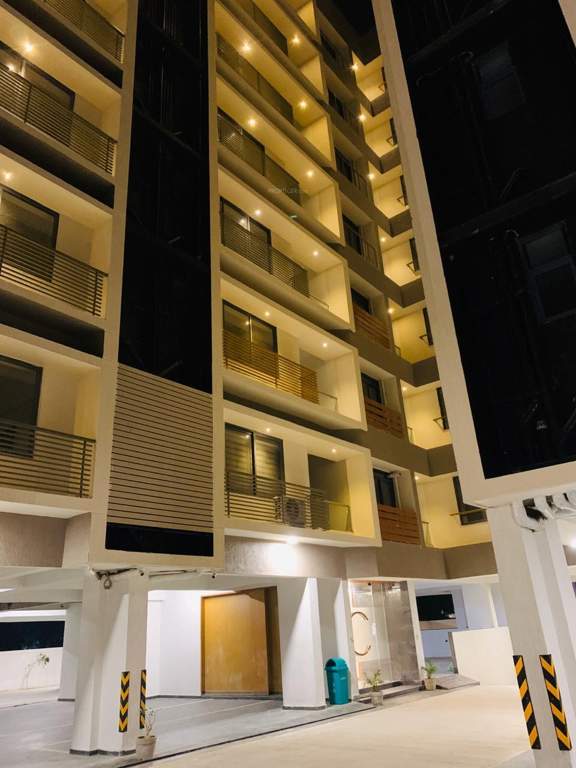  royal parisar Elevation