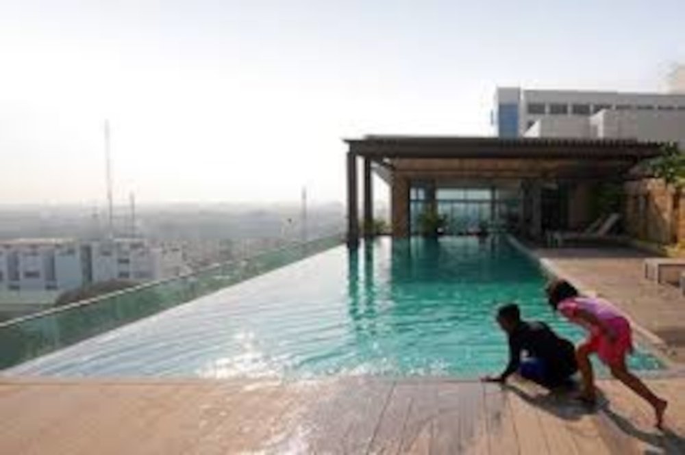  redwood homes Swimming Pool