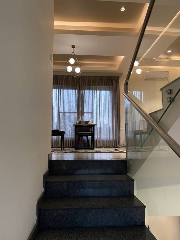  42 markone Living Area