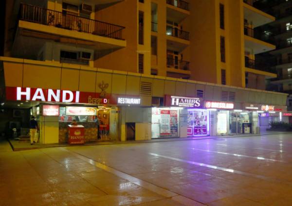 Shopping Mall well-bazaar Shopping Mall