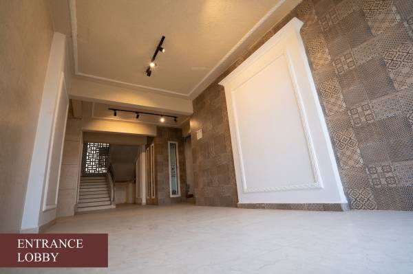  imperial-palms Entrance Lobby