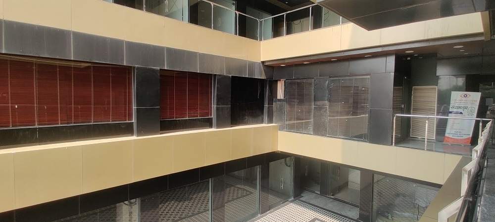  embark plaza Entrance Lobby