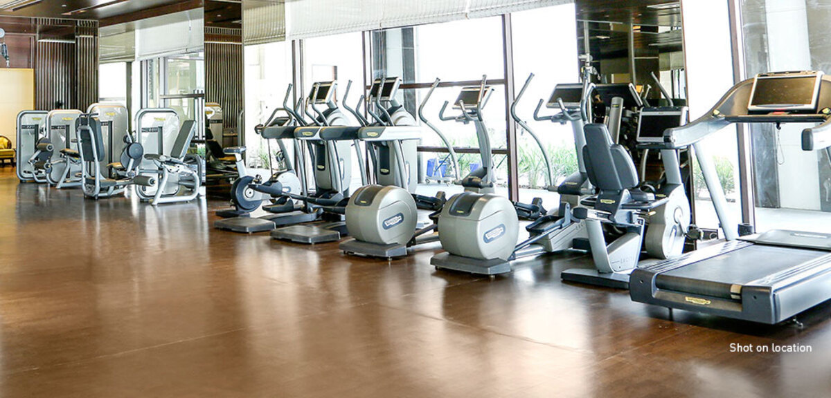 belmondo tower 32 Gymnasium