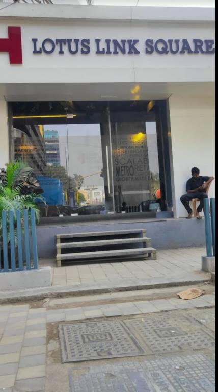  link square Elevation