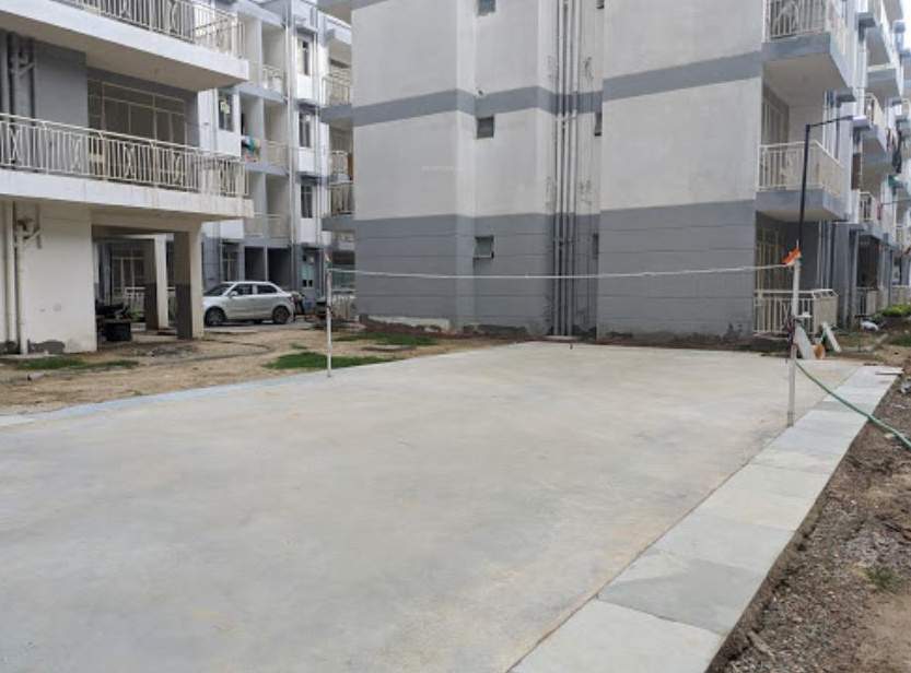  zara aavaas phase 2 Badminton Court