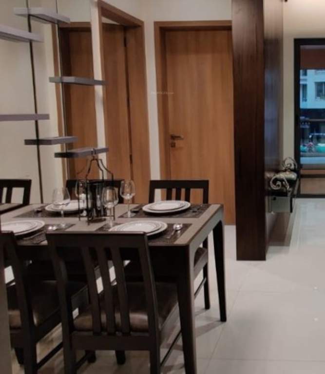  signature towers phase 3 Dining Area