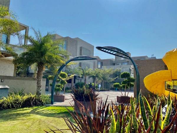  villa Street Lighting