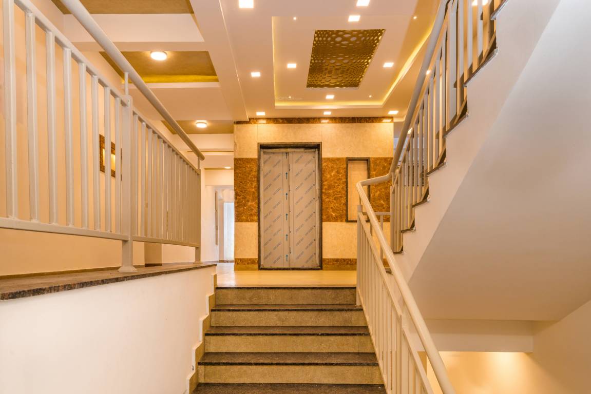  royal manor Images for mainOther