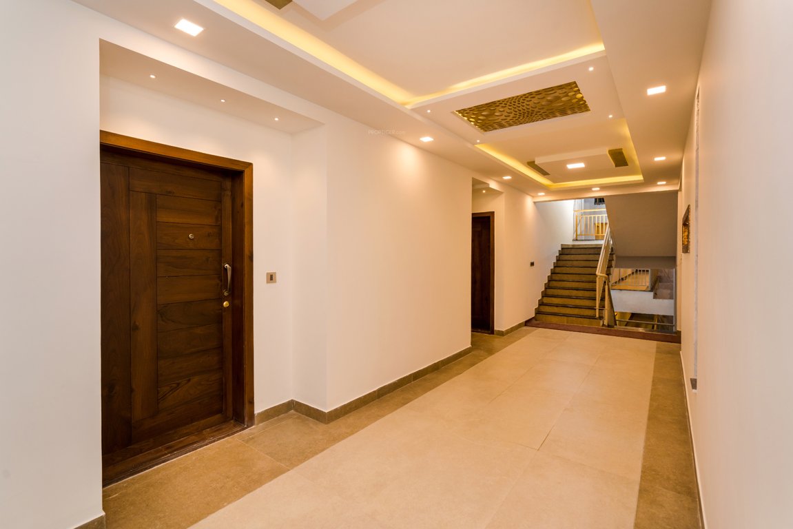  royal manor Images for mainOther