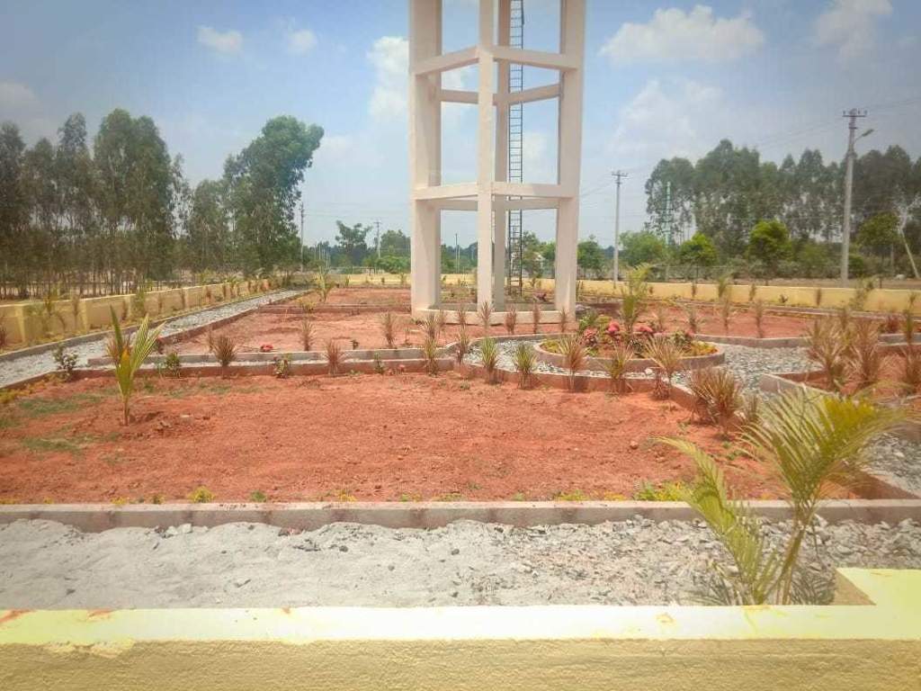  pruthvi paradise Plot