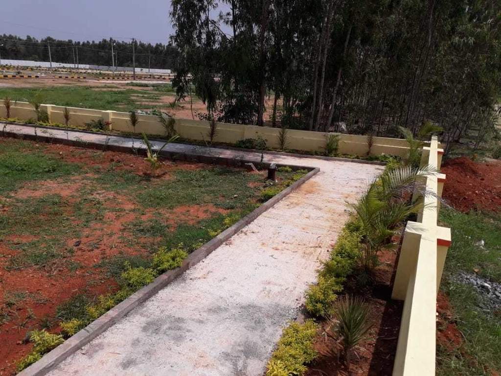  pruthvi paradise Plot