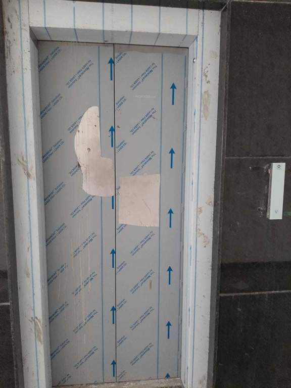  mande villa Lift Available