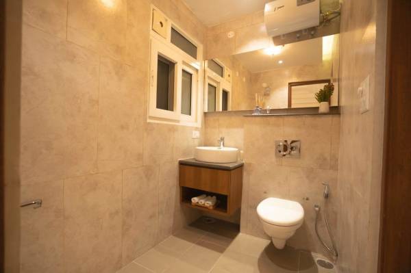 Bathroom natures-canvas-85-phase-1 Bathroom