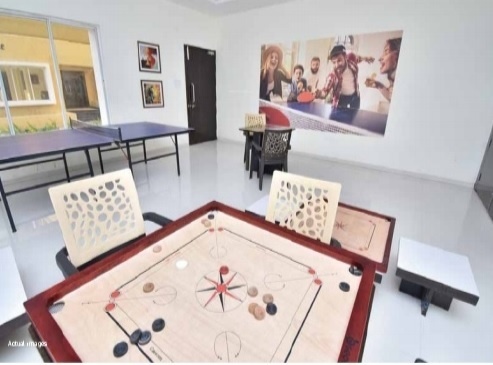  crown-c1 Children's play area