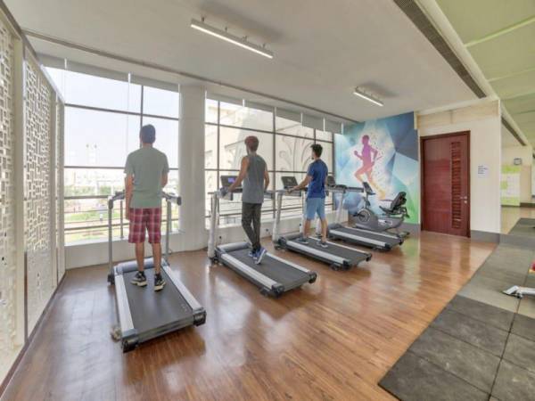 Gymnasium bloomdale-4b Gymnasium