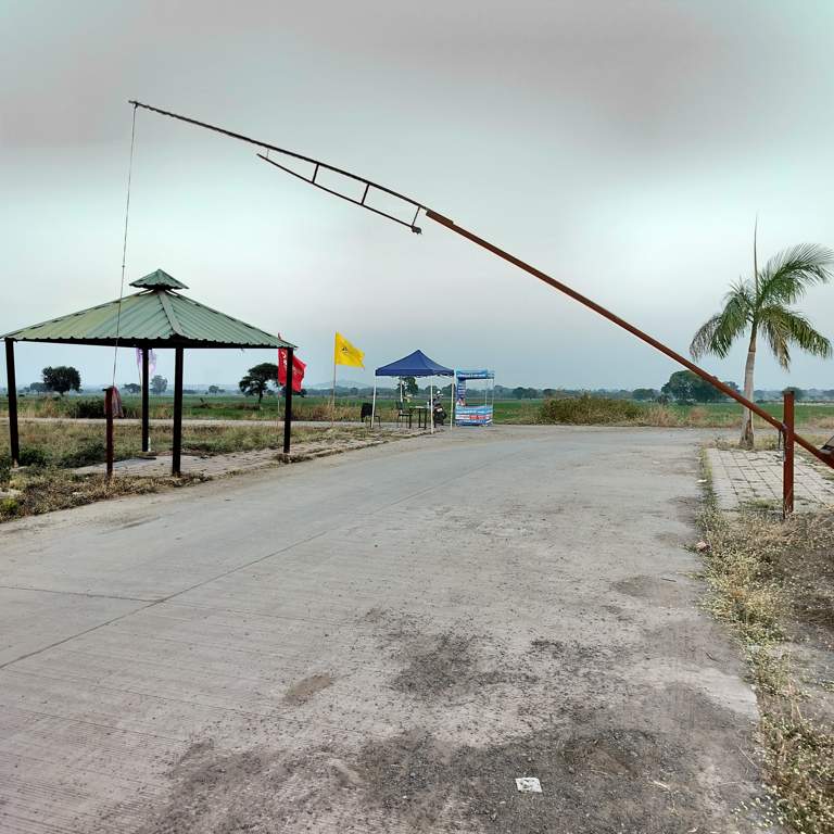  orchid park Plot
