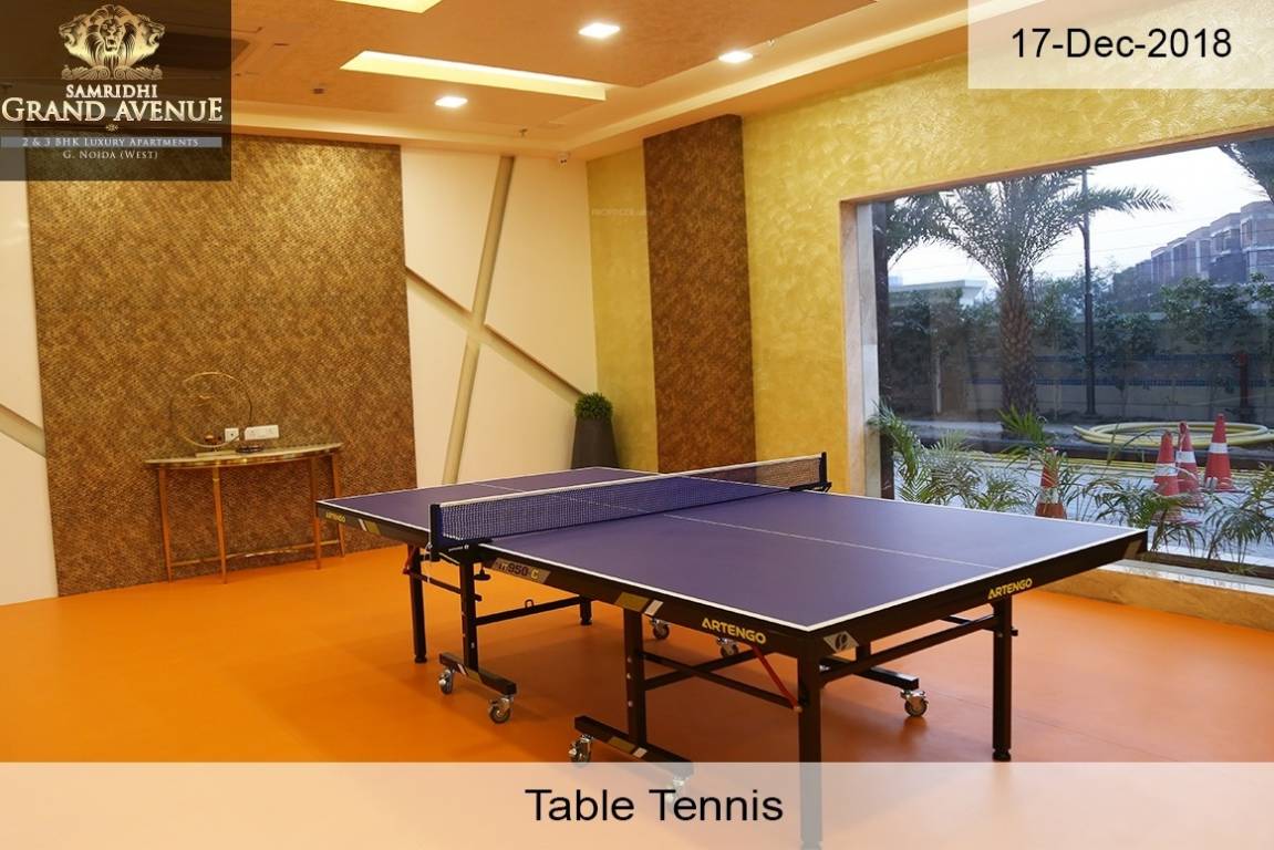  grand avenue iconic tower Others