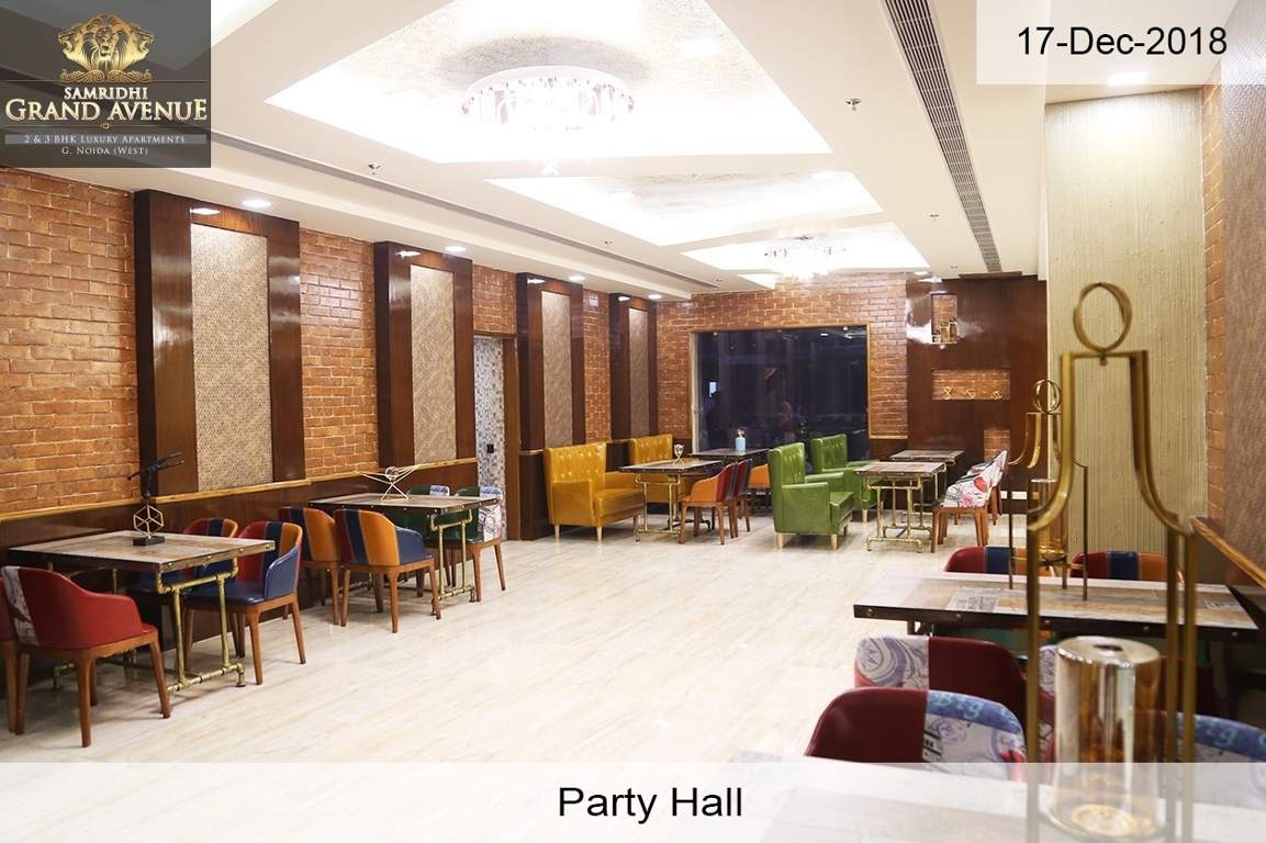  grand avenue iconic tower Party Hall