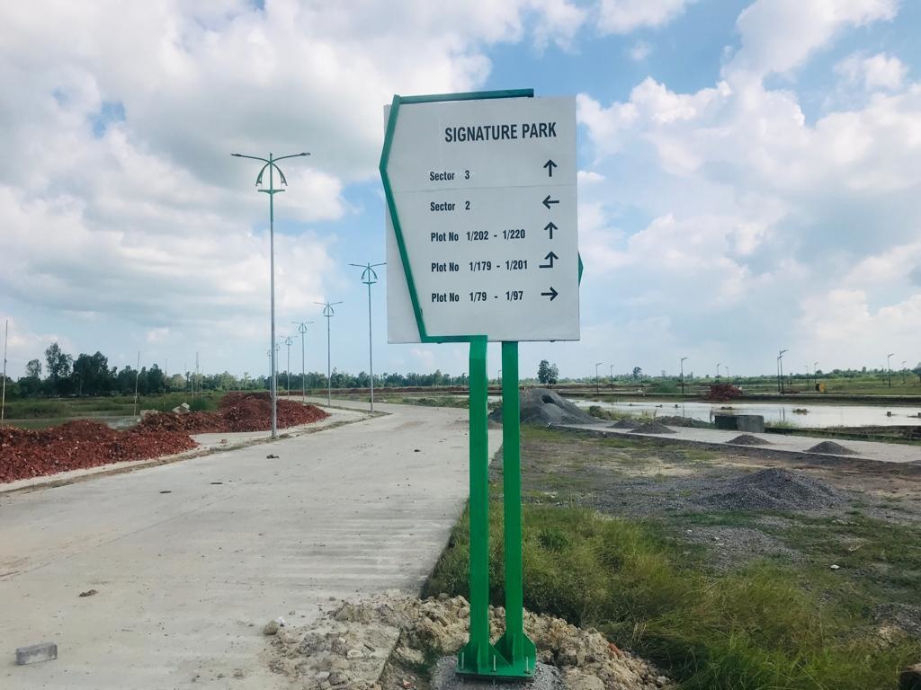  signature park sector 1 Plot