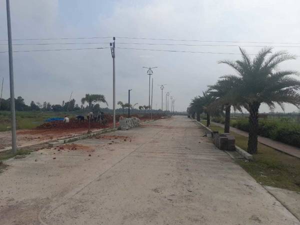  signature-park-sector-1 Plot