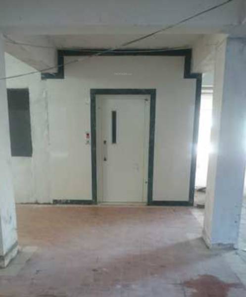  apartment Lift Available