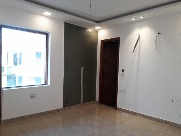  grand-spacious Others