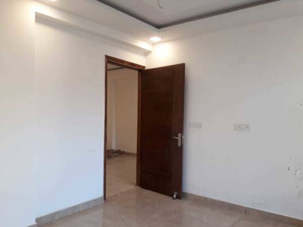  grand-spacious Others