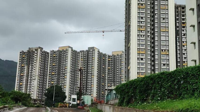  wise city south block phase i plot rz8 building 4 wing f2 Wise City South Block Phase 1, PlotRZ 09, Building 1, Wing F2 Construction Status Jan 25