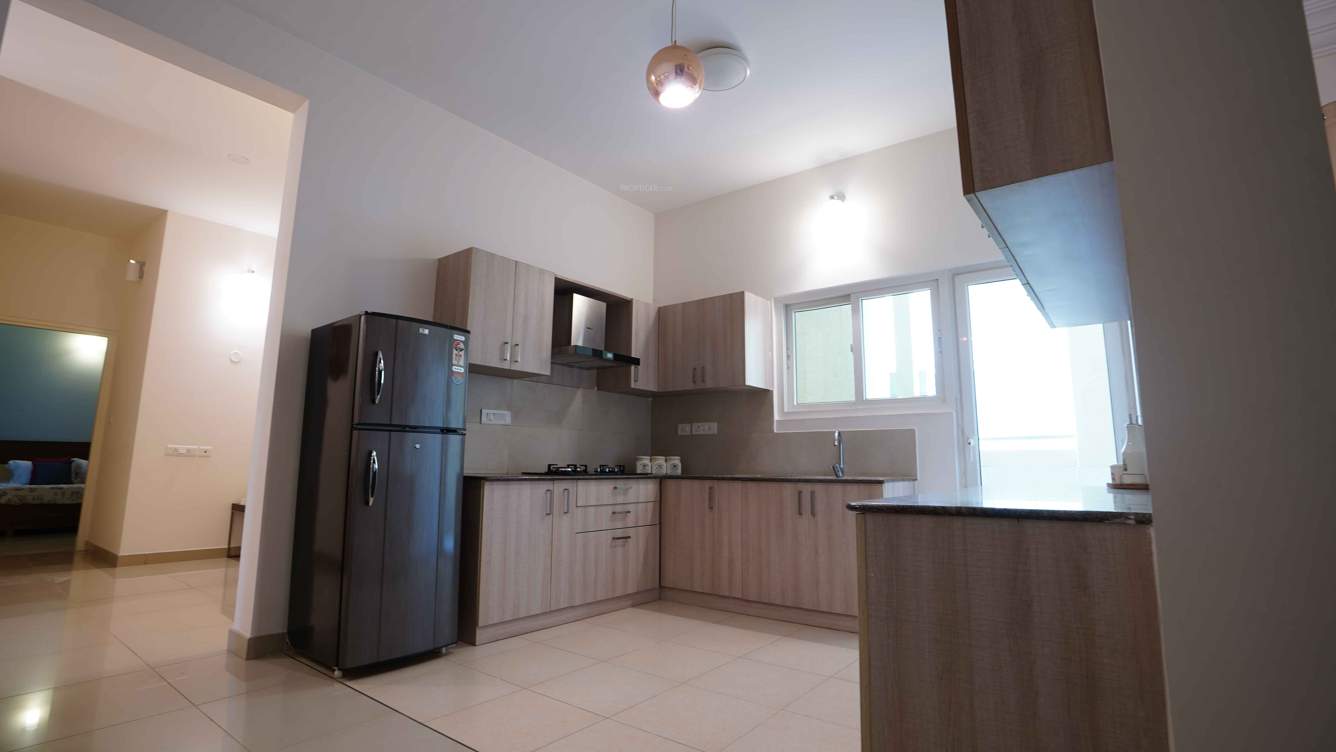  the icon north towers g and h Kitchen