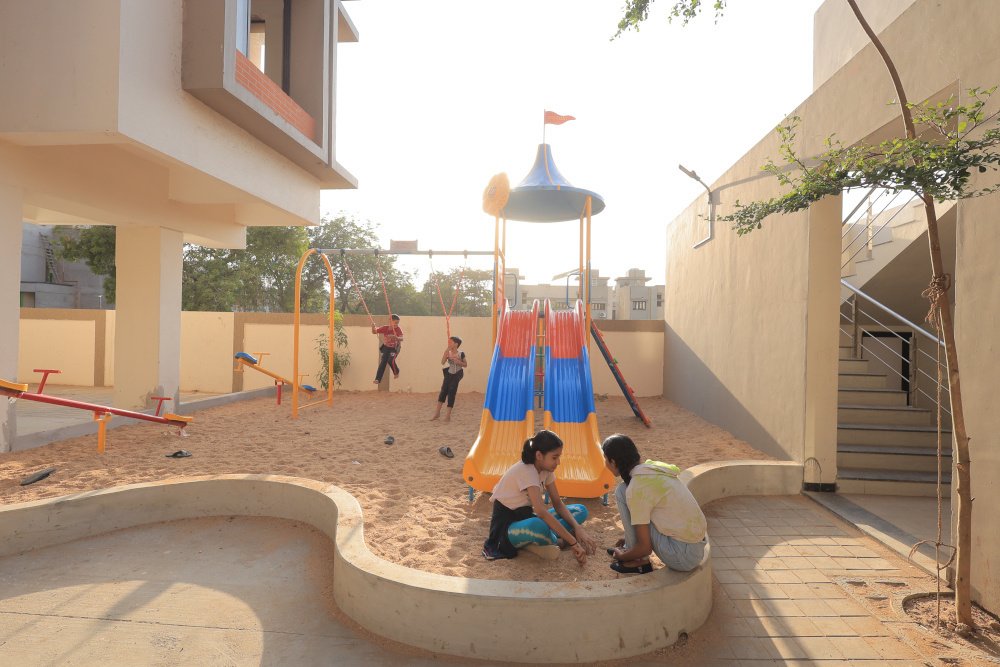 g platinum Children's play area