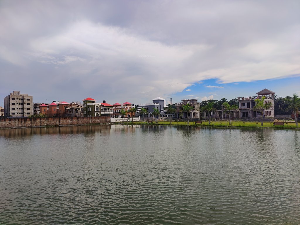  lake life township Elevation