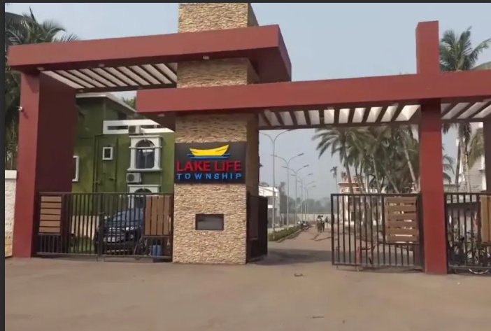  lake life township Elevation