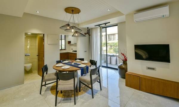  lakeview-2 Dining Area