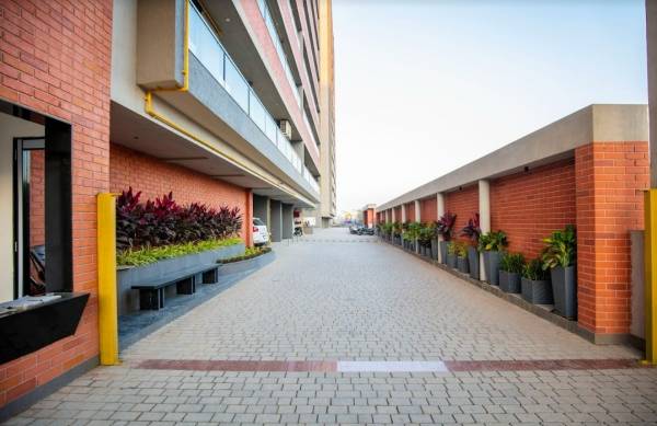  benito Paved Compound