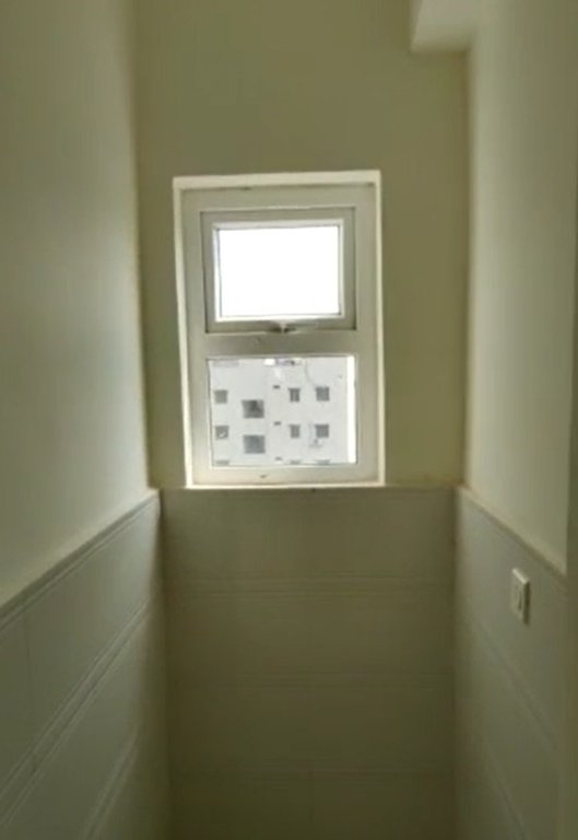  rams abode east Bathroom