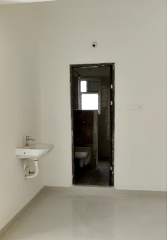  rams abode east Bathroom