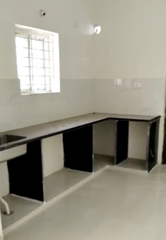  rams abode east Kitchen