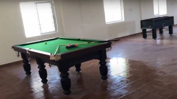  paradise- Billiards/ Snooker Table
