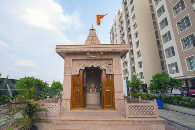  splendour county wagholi Temple