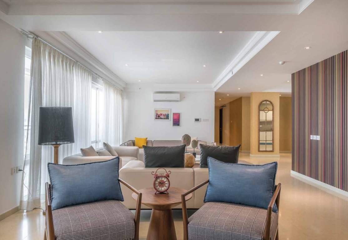  botanika tower a and tower b Living Area