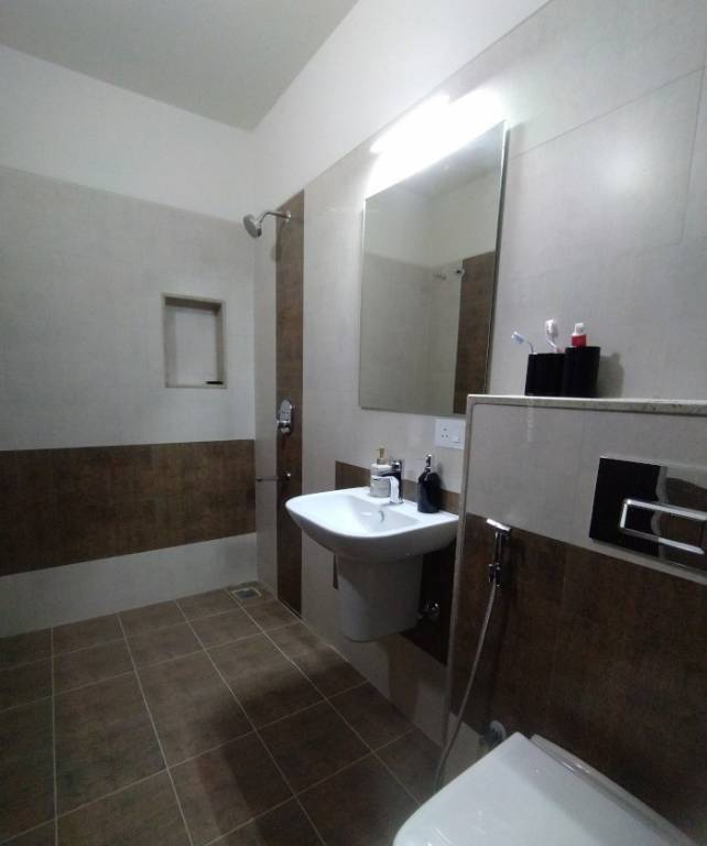  parkway phase 1 Bathroom