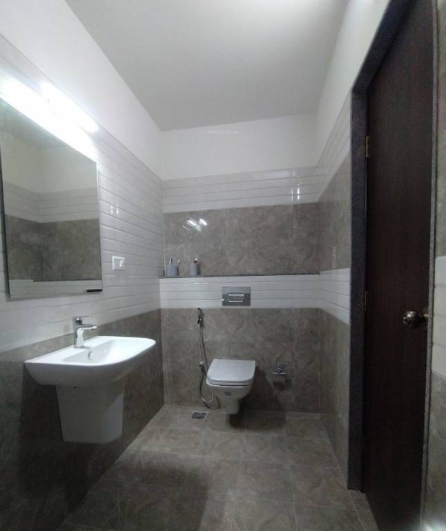  parkway phase 1 Bathroom