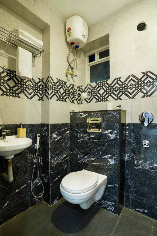  signature Bathroom