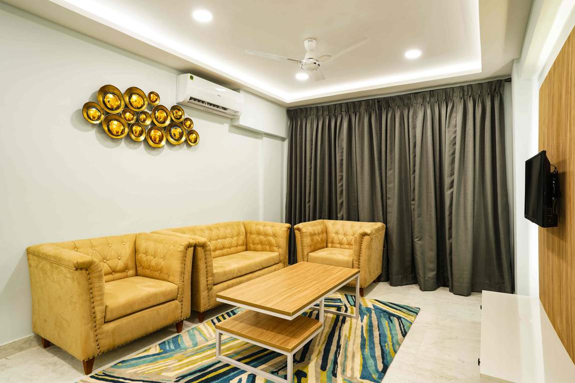  signature Living Area