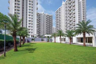 Elevation life-republic-sector-r7-7th-avenue-i-towers Elevation