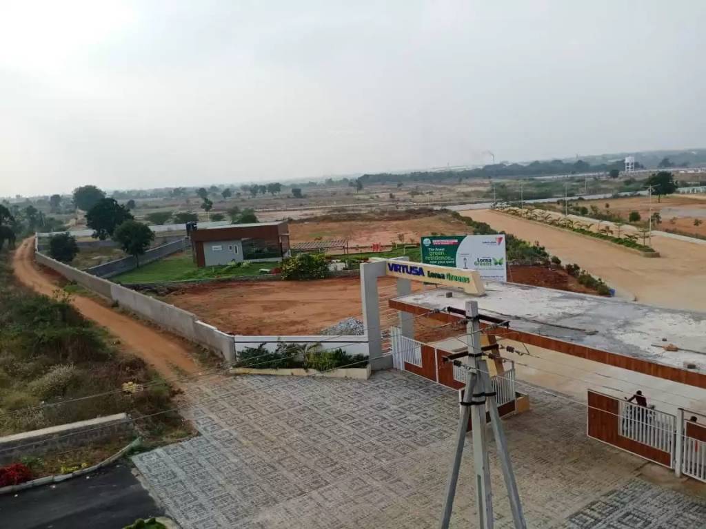  lorna greens plot Plot